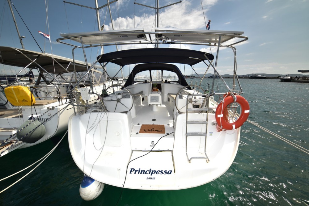 Yacht Charter Principessa yacht rental price. Cyclades 50.5 Sailboat charter Croatia | Yacht4Less