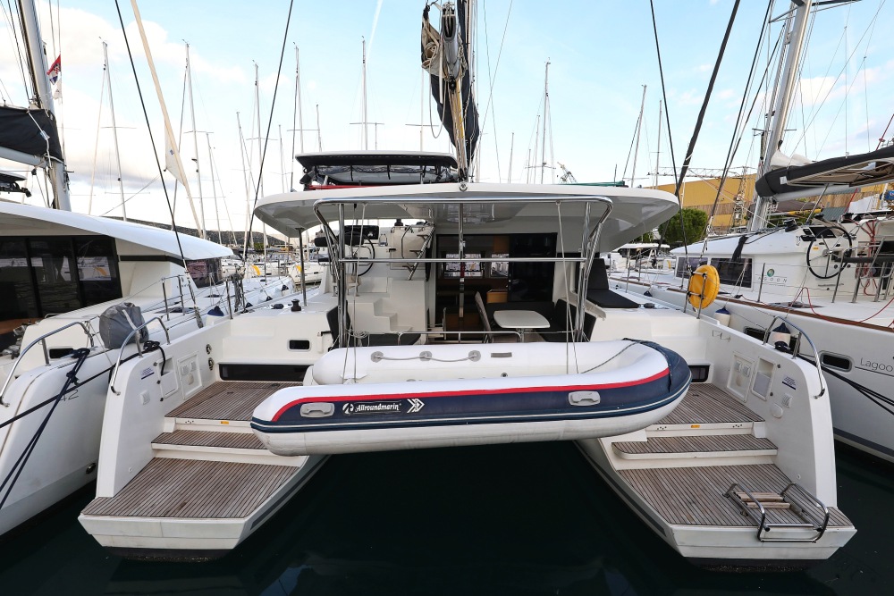 Yacht Charter Ocean Star yacht rental price. Lagoon 42 Catamaran charter Croatia | Yacht4Less